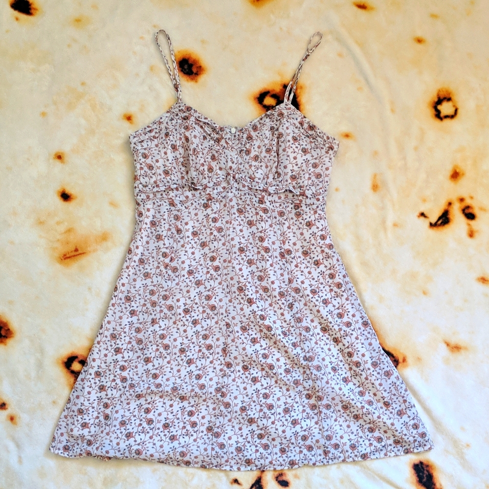 Forever 21 spaghetti strap dress, medium, white with flowers